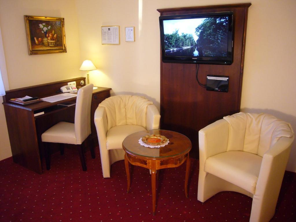 Klassik Hotel Am Tor Weiden in der Oberpfalz Værelse billede