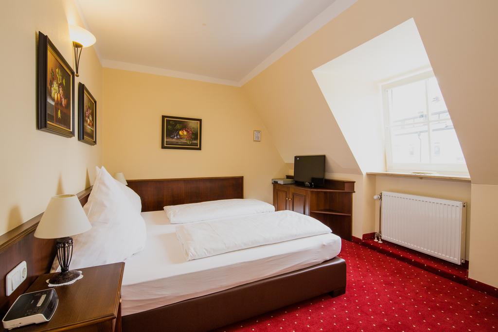 Klassik Hotel Am Tor Weiden in der Oberpfalz Eksteriør billede