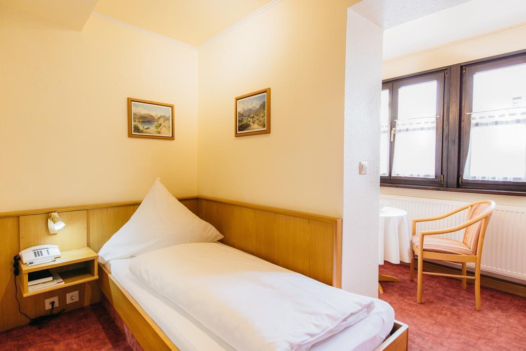 Klassik Hotel Am Tor Weiden in der Oberpfalz Eksteriør billede