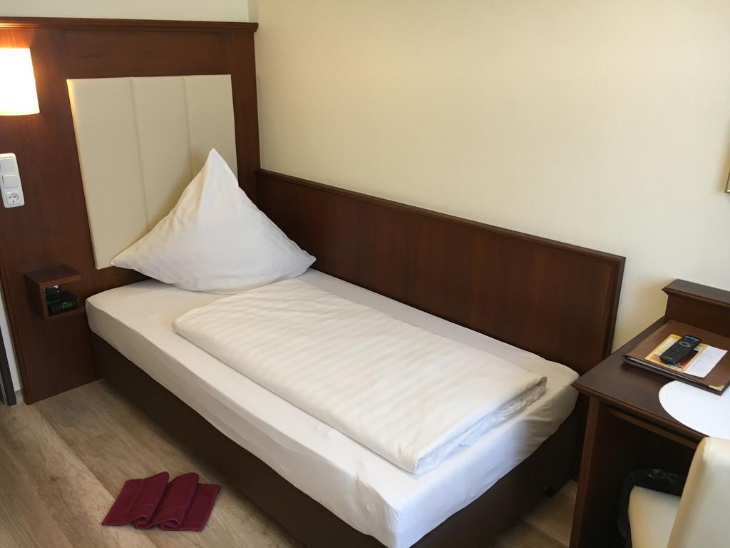 Klassik Hotel Am Tor Weiden in der Oberpfalz Eksteriør billede