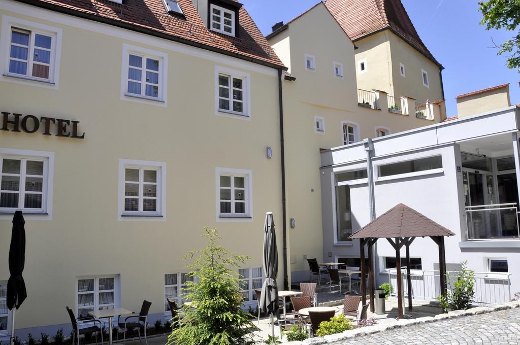 Klassik Hotel Am Tor Weiden in der Oberpfalz Eksteriør billede